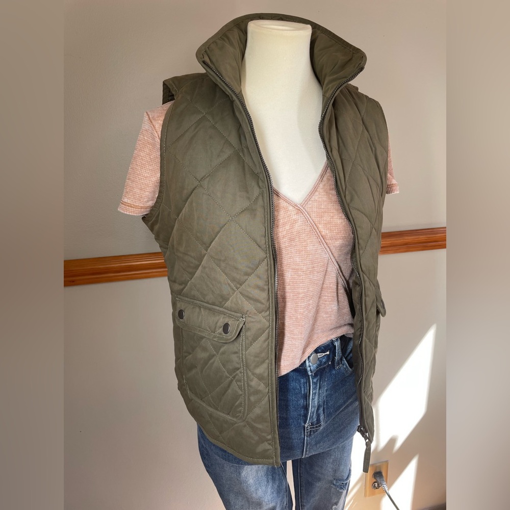 Thread & Supply Puffer Vest